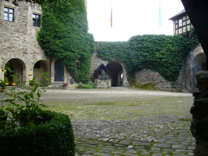 Burg_Lauenstein09